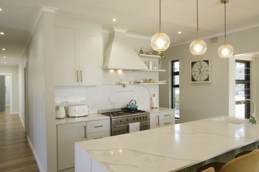 4 Bedroom Property for Sale in Loevenstein Western Cape